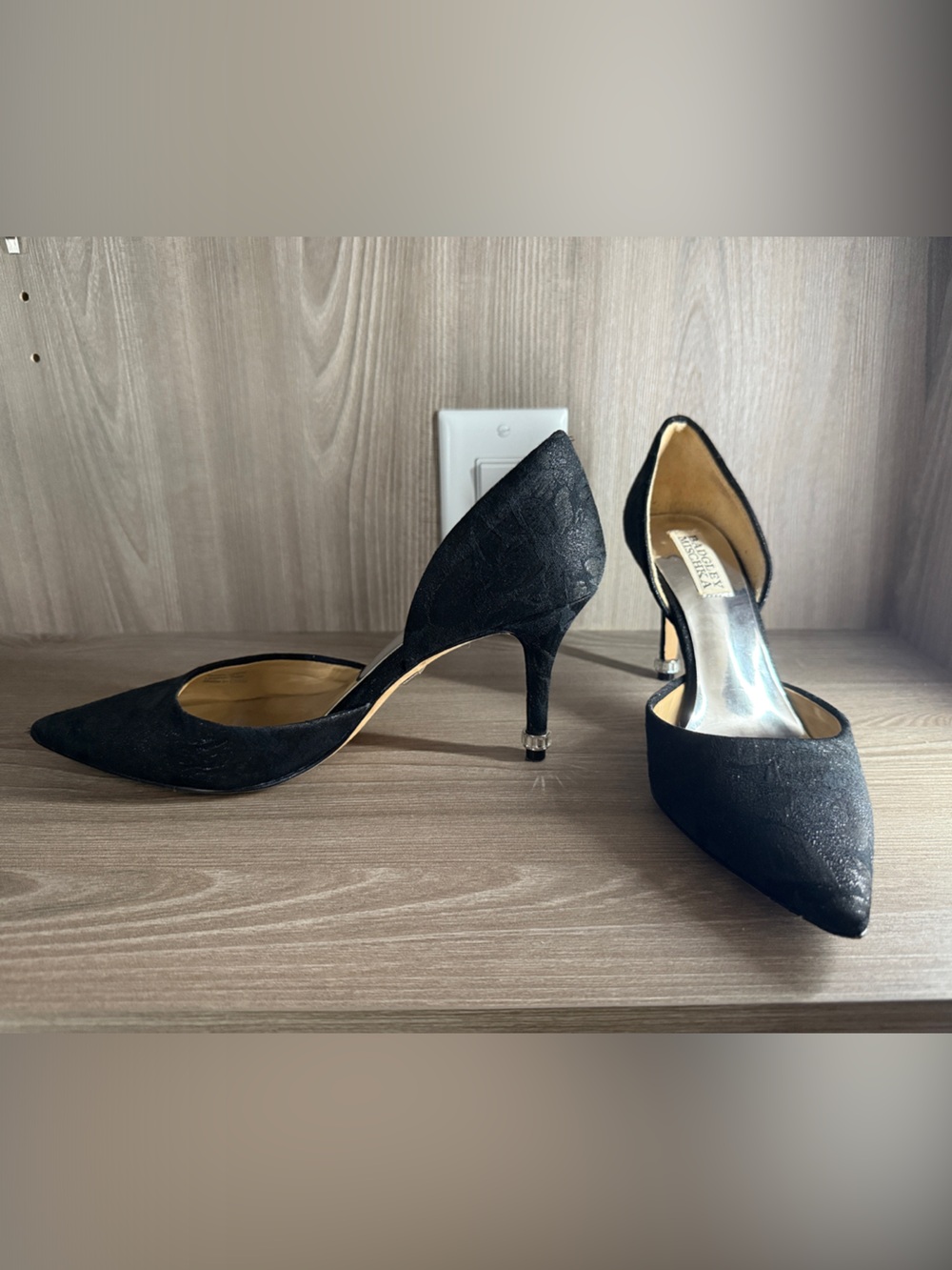 Badgley Mischka Black Pointed D'Orsay Kitten Heels